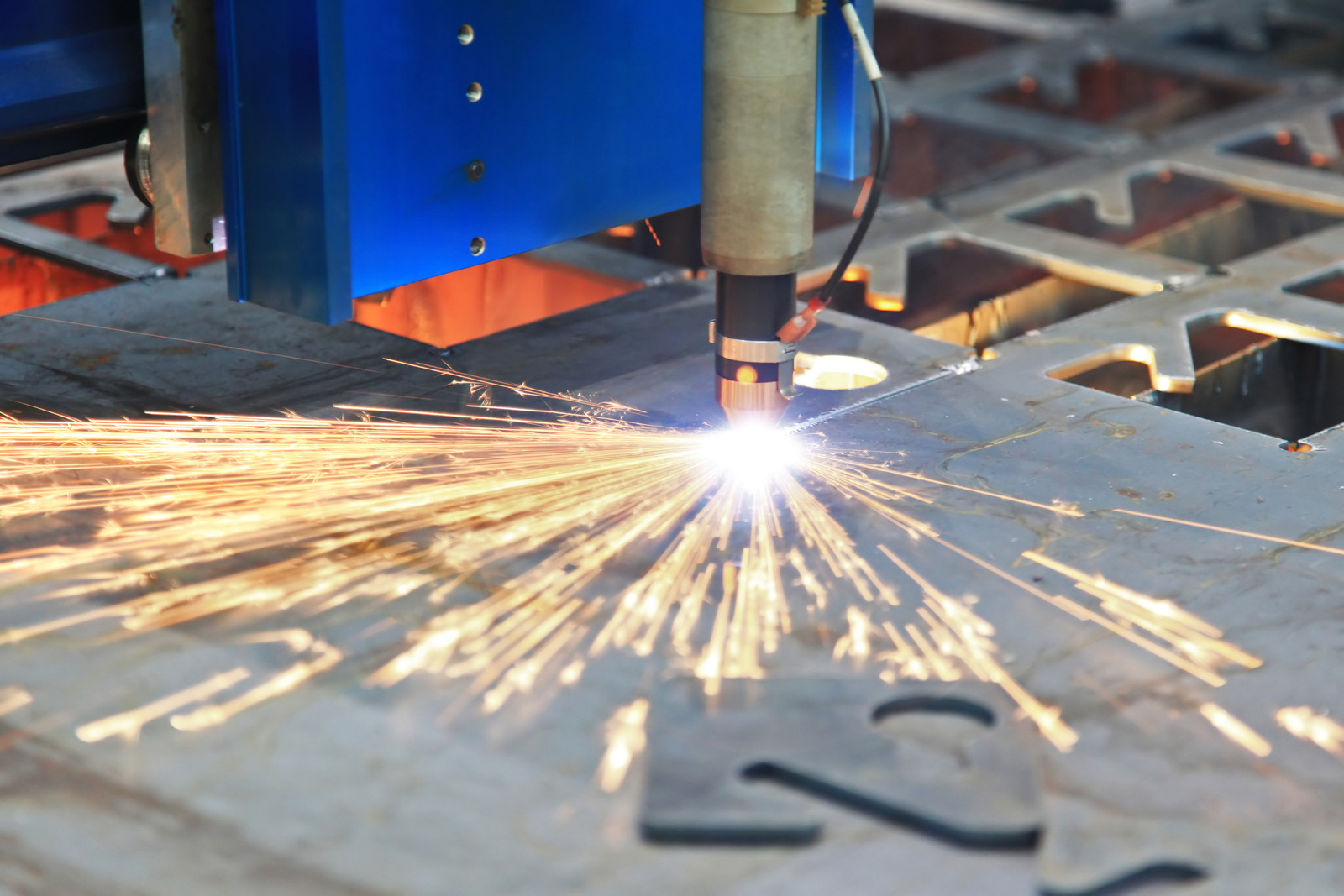 Exploring the Benefits of Laser Cutting and Engraving
